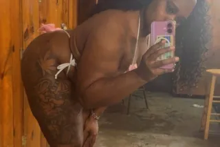 ITS COLD OUTSIDE❄☃But this😻 is warm🌹 - Image 2